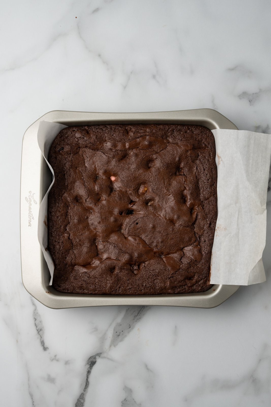 the pan with cooked brownie batter